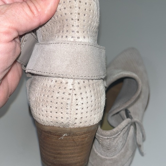 Dolce Vita tan booties leather size 8 - Picture 5 of 9